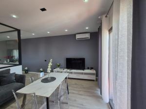 Vlora Family Apartments 10
