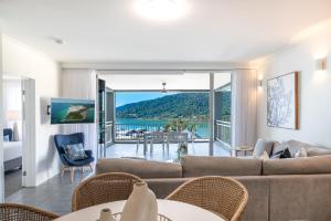 Villa Luxe On Airlie