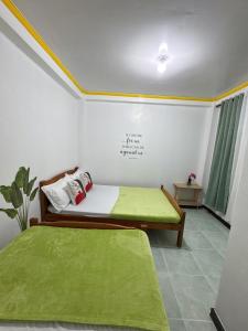 3 BR near burnham and night market