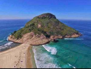 Apartment with balcony and barbecue 300 meters from the beach