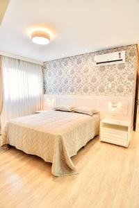 Alto Padrão com 3 suítes a 150m Rua Coberta