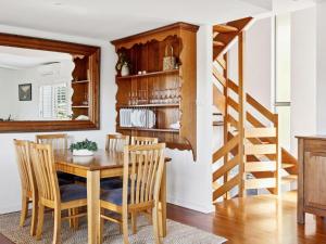 Villa Kalinya! Beachside Treehouse Oasis