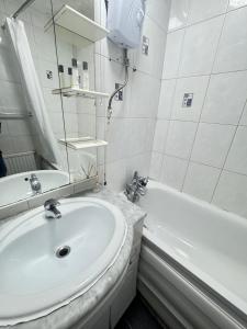 Beautiful Family Apartment On edgware Road