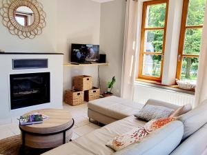 Maisons de vacances Maison independante en lisiere de bois avec jardin, velos, baby-foot et cheminee pres de Paris. - FR-1-532-20 : photos des chambres