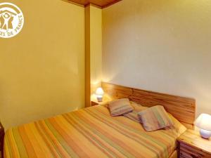 Maisons de vacances Gite cosy de plain-pied, proche St-Etienne, ideal famille avec animaux et balades nearby. - FR-1-496-41 : photos des chambres