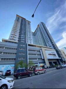 Relax in Style WalkCity, Roxas Market with Pool