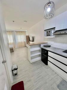 Nuvali - Free use of Massage Chair-Pool Access-Hot Shower