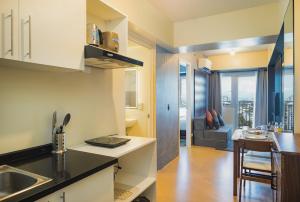 Skyline Suite Across Abreeza