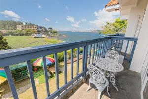 West Sky Pension Anmyeondo