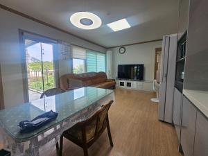 Gangeung Dowon Pension