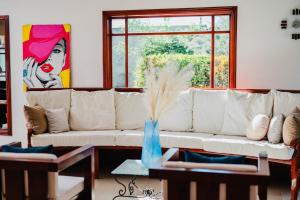 Luxury Oasis in Las Colinas- Elegant 3-Bedroom Villa