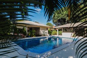 Luxury Oasis in Las Colinas- Elegant 3-Bedroom Villa