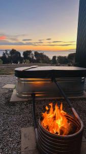 Dunalley Bay Beachfront Retreat by Tiny Away