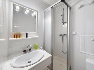 Studio cosy 2 pers au cœur des Menuires, pied des pistes, parking gratuit - FR-1-178-403