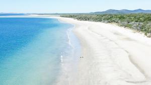 Cottage 2 Cape Keppel Beach