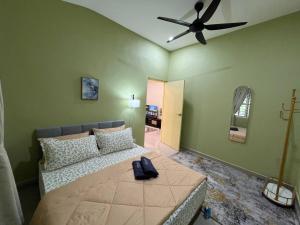 Naura Homestay Batu Caves