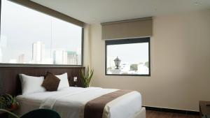 Bros Hotel Nguyễn Trãi