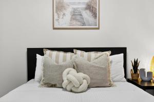 Rockingham Escape Stylish 2br Apt Near Beach and Shops