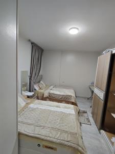 كوبري المظلات يطلع على كورنيش النيل و كوبري تحيا مصر