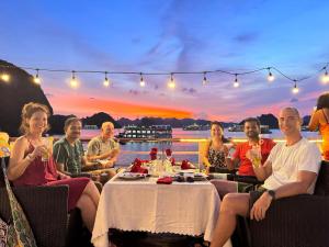 Le Journey 4-Star Halong Cruise