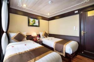 Le Journey 4-Star Halong Cruise