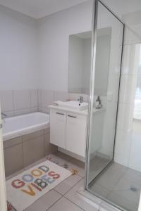 Relaxing 3BR Home in Point cook with Sauna