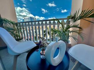 Modern Condo at The Venice Luxury Mckinley Hill