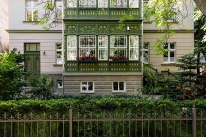 One-Bedroom Apartment - 51/1d Haffnera Street room in Sanhaus Apartments