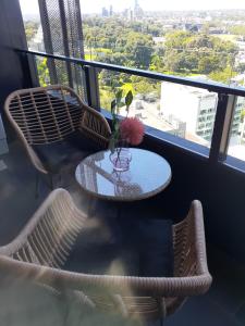 Sleek&Stylish Corner Apt on TopFloor Southbank Vic