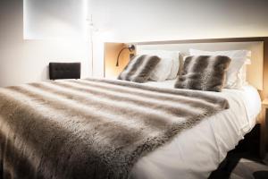 Hotels The Originals Boutique, Hotel Bulles by Forgeron, Lille Sud (Qualys-Hotel) : photos des chambres