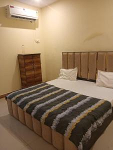 D k hotel and restauraent