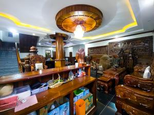 Sat Chamroeun Residence