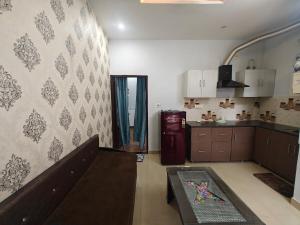 Modern 1BHK Stay in Kharar