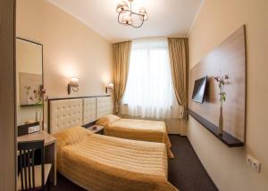 Double Room with Private Bathroom room in Hotel Florida