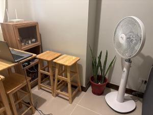 Modern 2BR Condo with Balcony in Central Manila