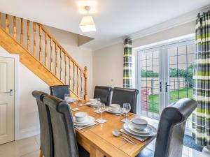 Dawson Park 9 - Uk12668