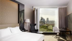 Deluxe Twin Room with View room in Hilton Tallinn Park