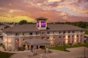 Sleep Inn & Suites Devils Lake