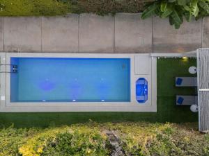 Hestia Grey Villa with Guest House & Private Pool