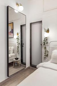 Vera 1BHK Bandra W by The Bombay Home Company