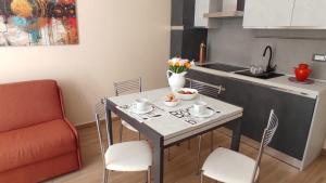 Trilocale indipendente vicino Metro per Colosseo - Domus in Rome