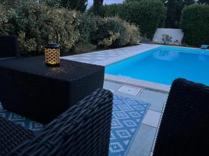 Maisons de vacances entre piscine et nature : photos des chambres