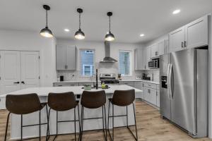 Brand-New 4BR - Unique Design Near Downtown Indy home