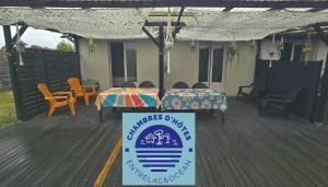EntreLac&Océan2 - Chambre dhôtes-Entrée et Terrasse privée - cyclotouristes et motards bienvenus