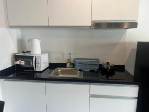 Trendy 1-Bedroom Apartment Near Nimman #A702