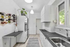 Quiet central 1bed flat with free parking