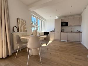 Appartements Les Aubettes - Appartement avec vue sur le port : photos des chambres