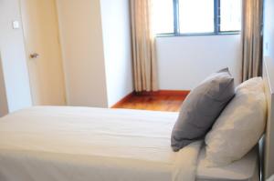 GRAYHAUS 32 Spacious 3 Storey 5BR - Bandar Utama, near 1 Utama - Stay Only NO EVENTS