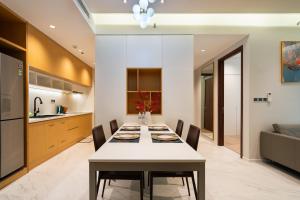 Convinia Luxury The Peak Midtown -Free Airport Pick Up