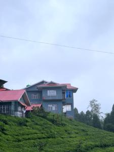 Foggy Hills Retreat
